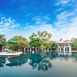 4* Отель Oak Ray Elephant Lake